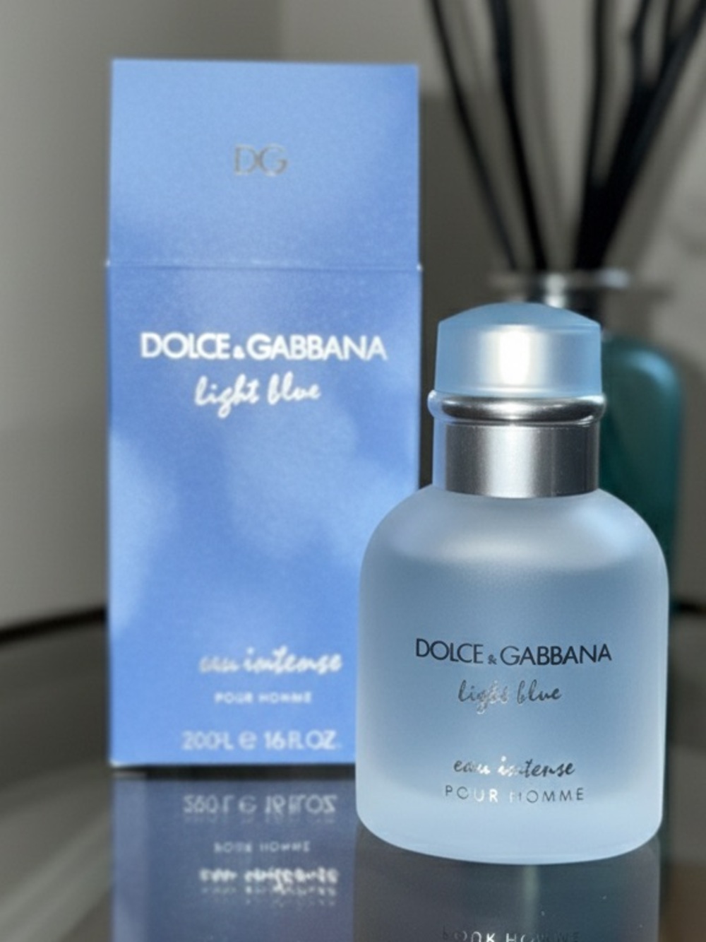 Dolce & Gabbana Light Blue Eau Intense in Light Blue